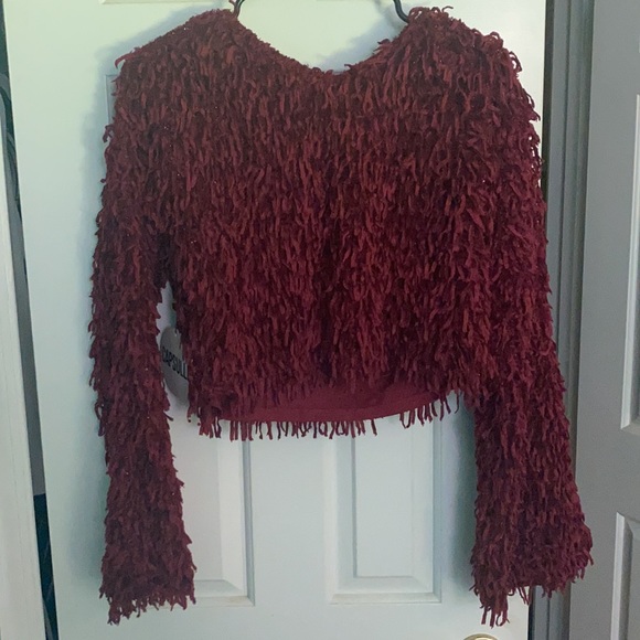 NWT Frill funky bell sleeve maroon sweater - Picture 3 of 4